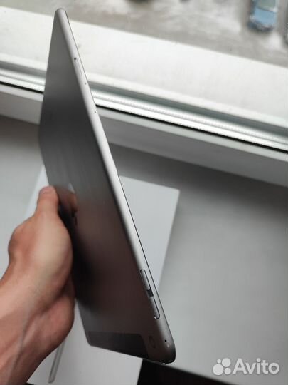 iPad air 2 32 gb sim