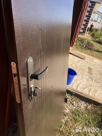 Металлическая дверь бу