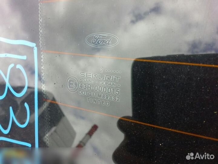 Стекло заднее Ford Focus I 1998-2004