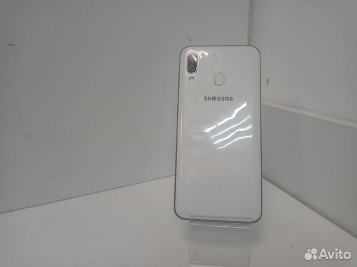 Samsung Galaxy A30, 3/32 ГБ