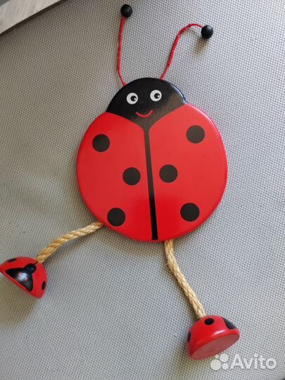 Божья коровка игрушка