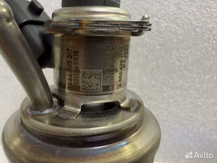 Форсунка mercedes 0004901113 новая