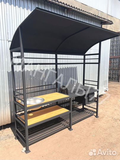 Кованные мангалы с крышей