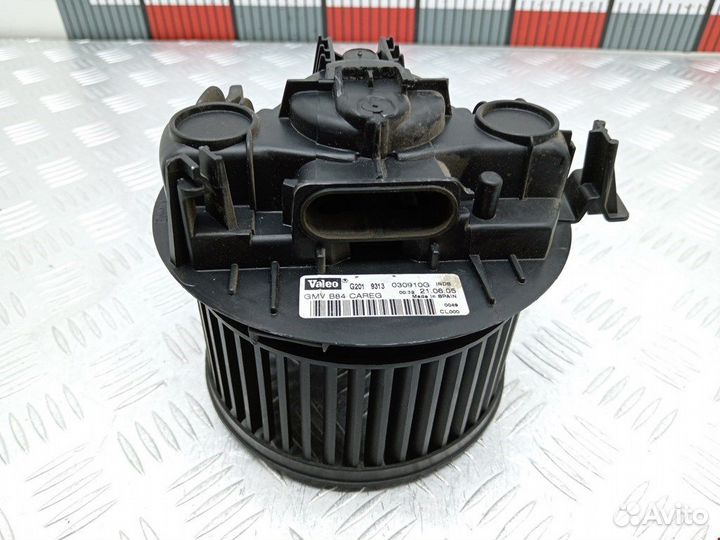 Моторчик печки для Renault Megane 2 7701056965
