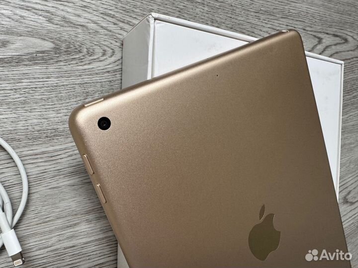 Apple iPad 5 поколения, 128 гб, золотой