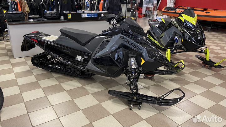 Polaris 850 indy VR1 137