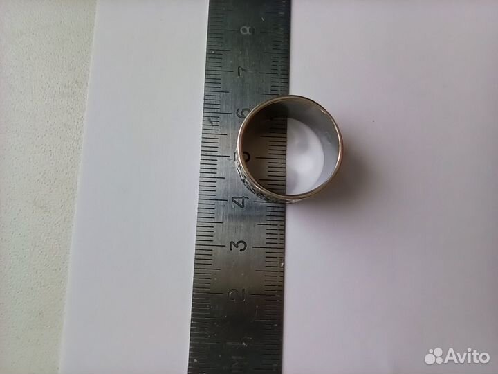 Серебряное кольцо