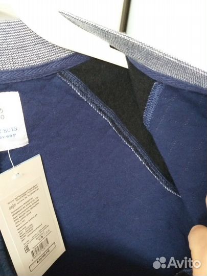 Новая кофта GEE JAY, 110