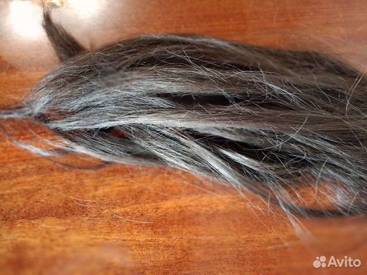 Трессы на заколках искусственные