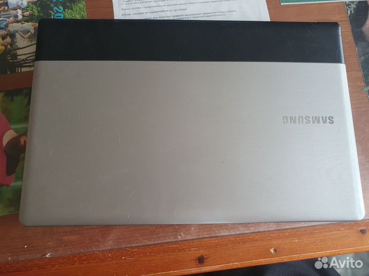 Ноутбук Samsung NP300E5A