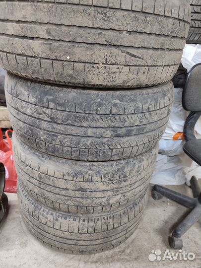 Hankook AH11 235/55 R17