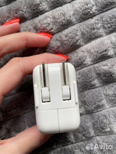 Сетевой блок питания Apple