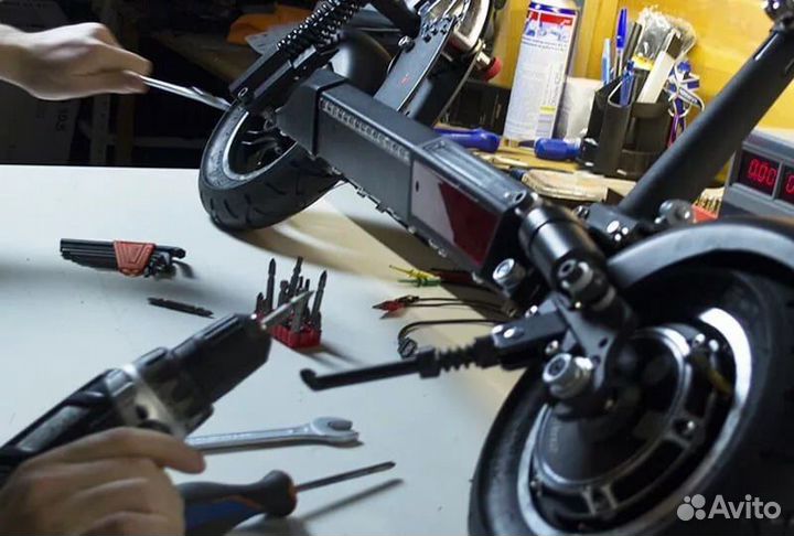 Ремонтник на самокаты