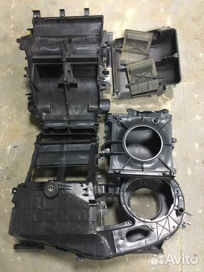 Корпус отопителя Рено Лагуна Renault Laguna 2