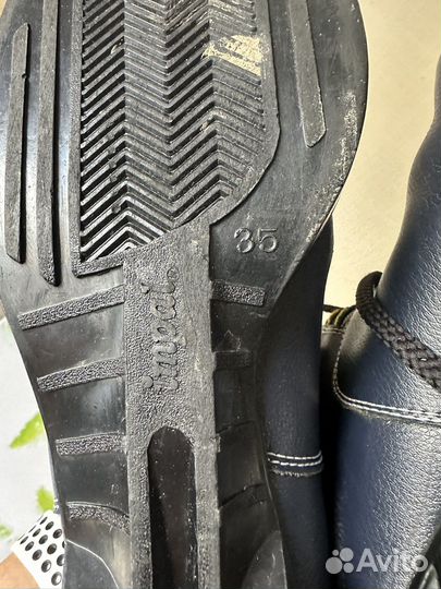 Лыжные ботинки