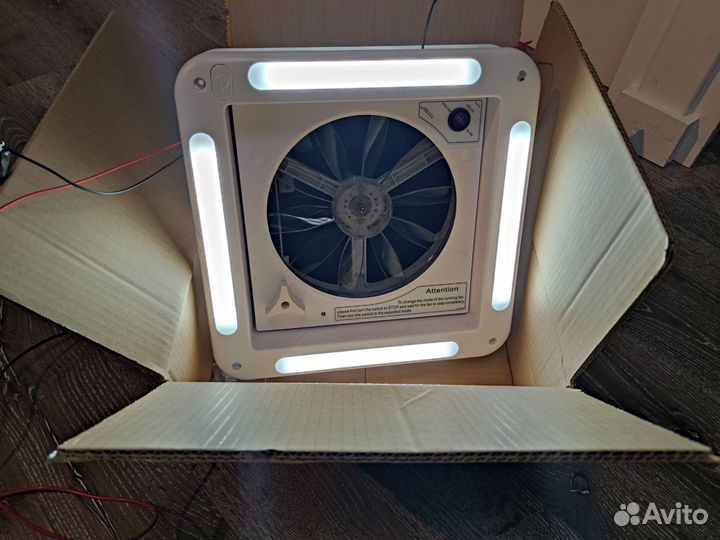 Люк с вентилятором и LED для автодома/кемпера