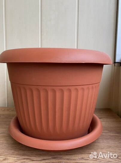 Горшки под цветы