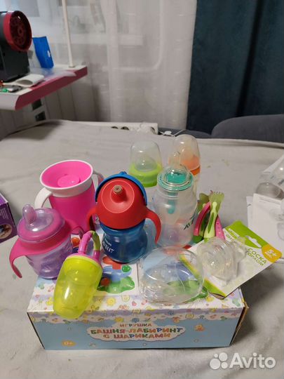 Бутылочки для кормления,стаканчики