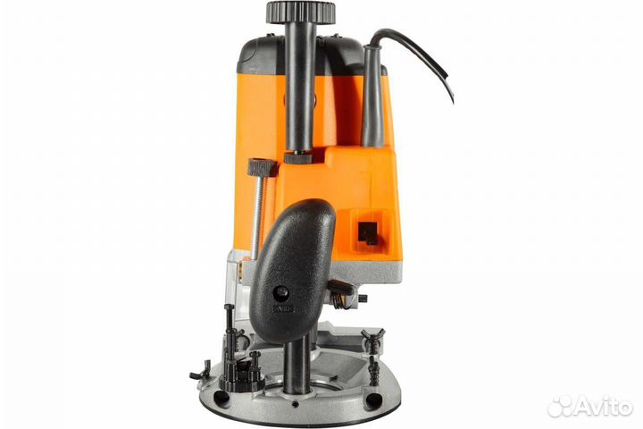 Ручной фрезер по дереву бу