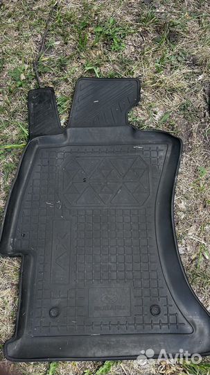 Автомобильные коврики резиновые subsru xv