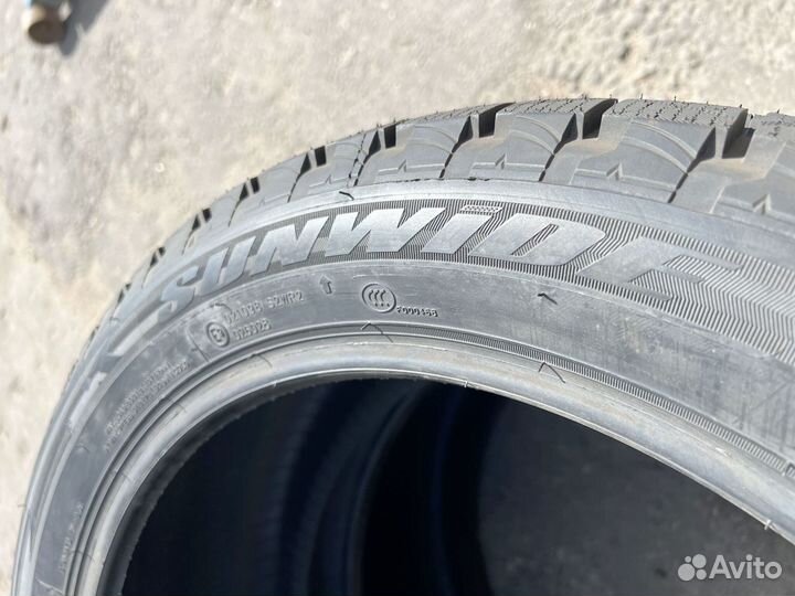 Sunwide Snowide 235/45 R17 140H