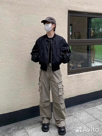 Бомбер Balenciaga cropped type