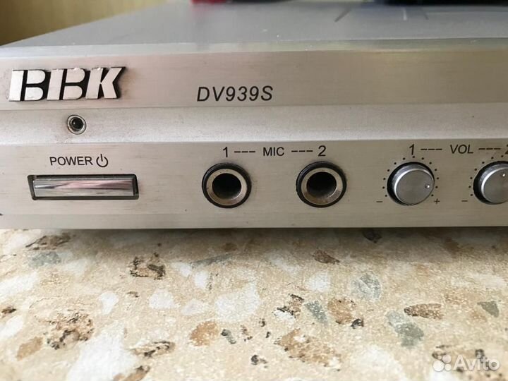 DVD проигрыватель BBK DV 939S