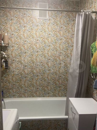 2-к. квартира, 53 м², 4/4 эт.