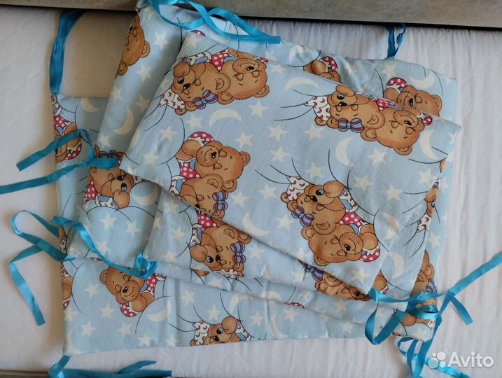 Бортики в детскую кроватку