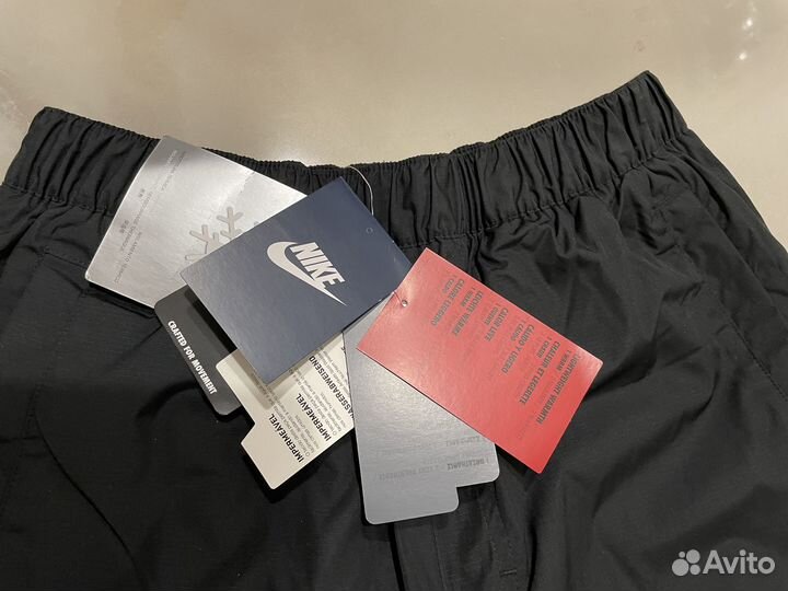 Новые спортивные штаны Nike 158-164 с утеплителем