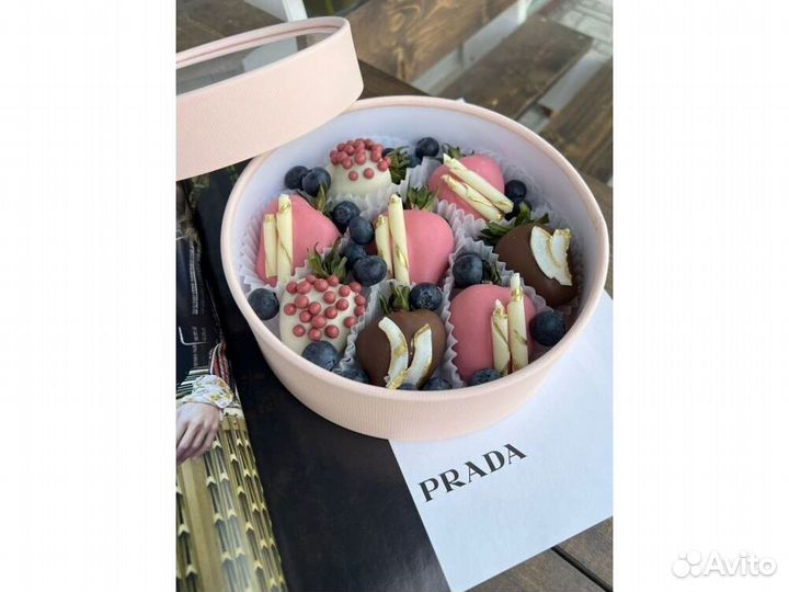 Клубника в бельгийском шоколаде KLL-1410