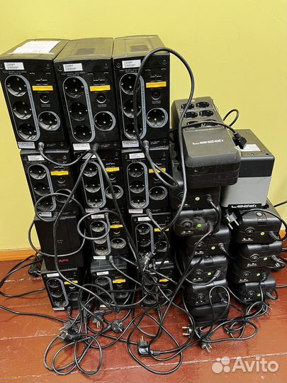 Источник бесперебойного питания apc/ippon