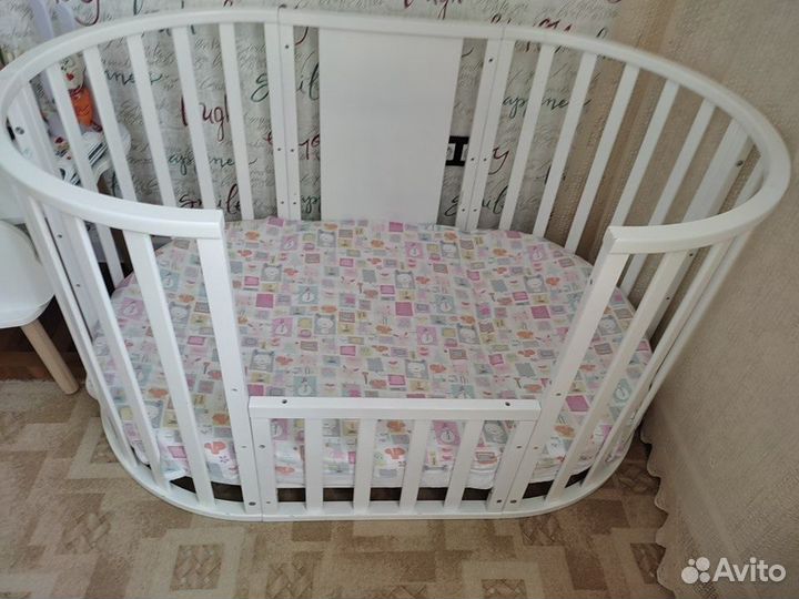 Детская кроватка трансформер с маятником