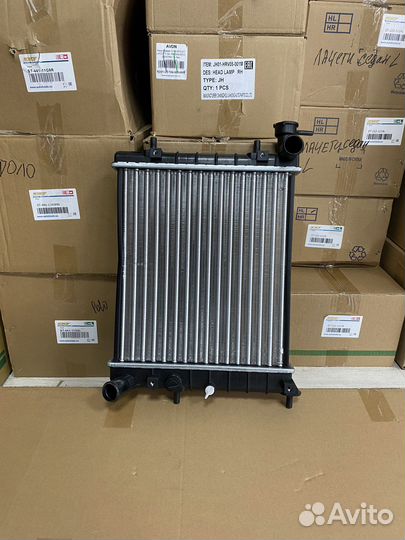 Радиатор охлаждения Hyundai Accent