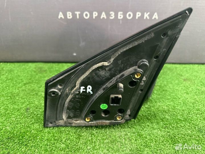 Зеркало заднего вида правое Hyundai Solaris Hb 1.6