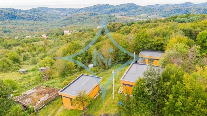 Дом 65 м² на участке 4 сот.