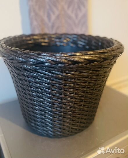 Кашпо из ротанга