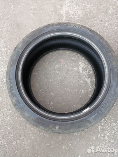 Pirelli P Zero 245/45 R19