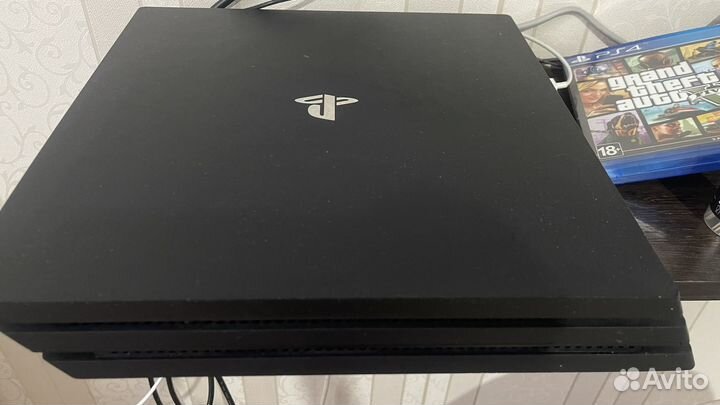 Ps 4 pro 1 tb