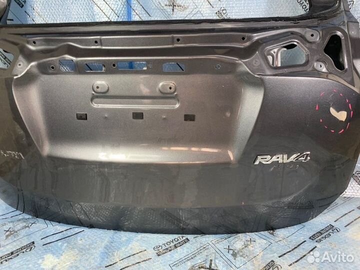 Крышка багажника Toyota Rav4 XA40 2013
