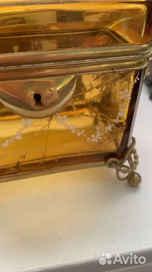 Шкатулки старинное стекло