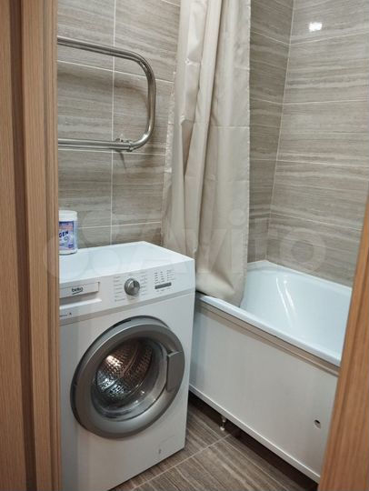 2-к. квартира, 52 м², 4/4 эт.