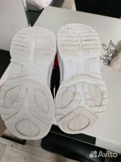 Кроссовки на мальчика 26 размер