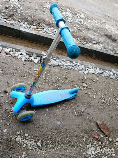 Самокат детский трехколесный