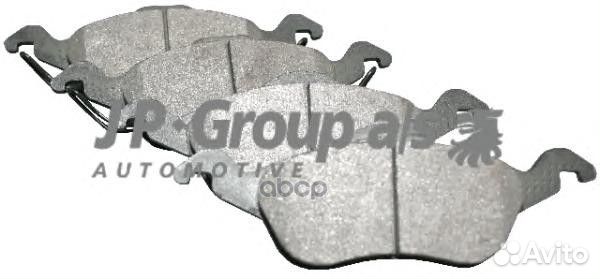 Комплект тормозных колодок перед 1563600910