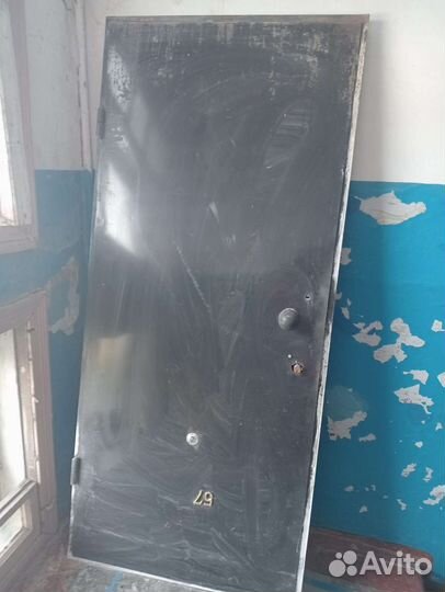 Дверь входная металлическая