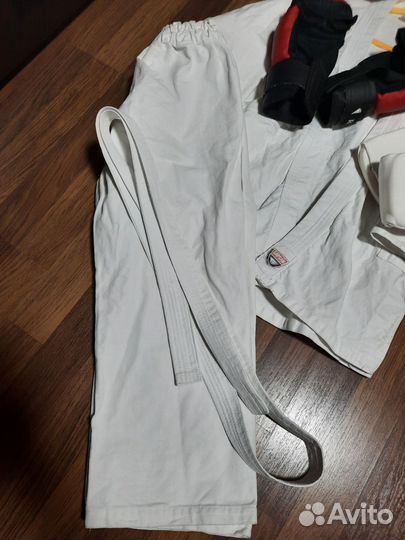 Форма для занятий ушу и дзюдо, кимоно