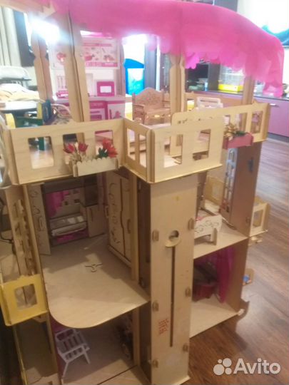 Кукольный домик с мебелью большой