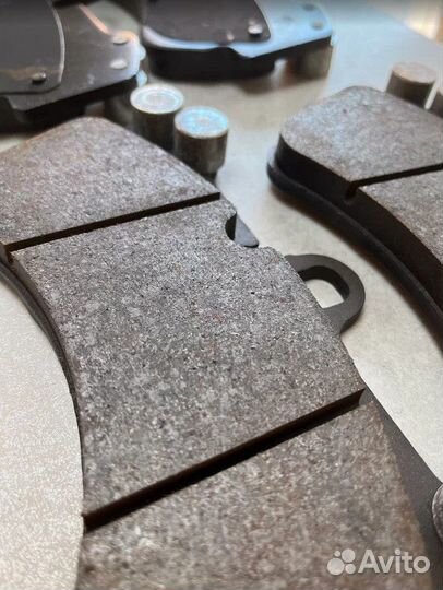 Колодки тормозные передние VW touareg cayenne 1