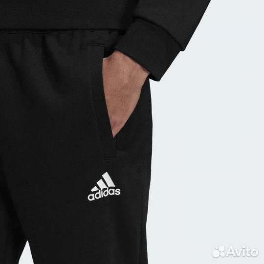 Штаны Adidas Tan Logo Joggers